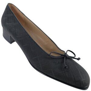 NEW Salvatore Ferragamo Italy Women's 9 Black Fabric Shoes Dress Heels Bow Pumps